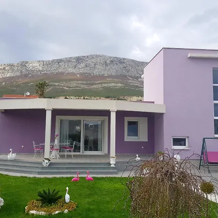 Family Friendly House With A Swimming Pool Solin, Split - 15525 Дом отдыха Солин
