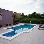Family Friendly House With A Swimming Pool Solin, Split - 15525 *